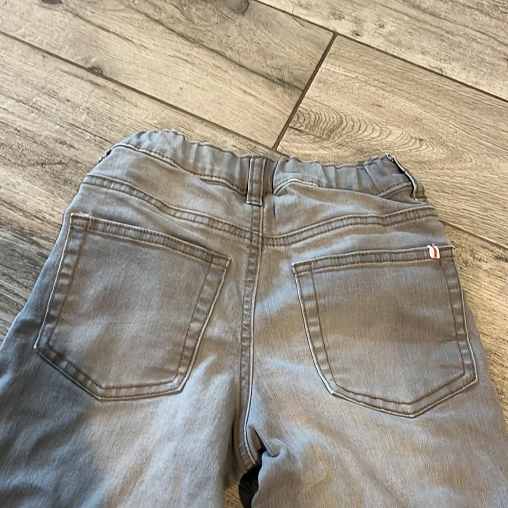 EUC Gymboree light grey soft jeans, sz 8
